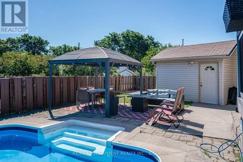 30 Crystal Court, Hamilton (Riverdale), ON - Outdoor With In Ground Pool With Deck Patio Veranda With Backyard