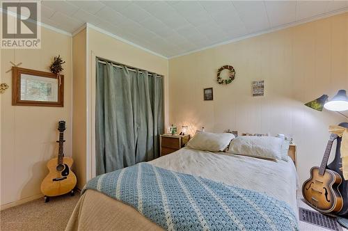 86 Sack Road, Petawawa, ON - Indoor Photo Showing Bedroom