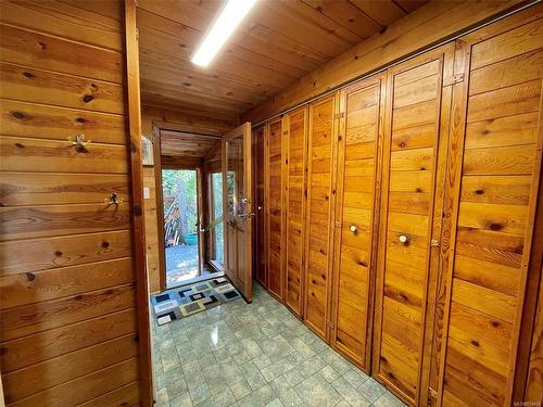 915 Mount Rd, Hornby Island, BC 