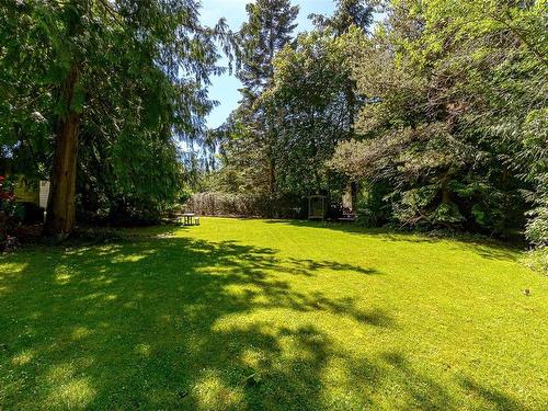 6100 Island Hwy West, Qualicum Beach, BC 