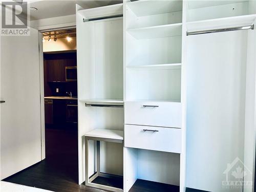 A- closet - 105 Champagne Avenue Unit#1909, Ottawa, ON - Indoor