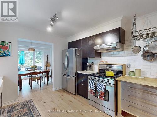 28 Bishop Crescent, Markham (Markham Village), ON - Indoor Photo Showing Kitchen