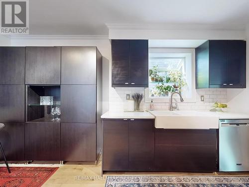 28 Bishop Crescent, Markham (Markham Village), ON - Indoor Photo Showing Kitchen