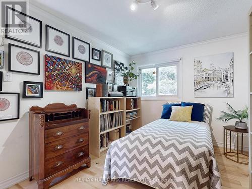 28 Bishop Crescent, Markham (Markham Village), ON - Indoor Photo Showing Bedroom