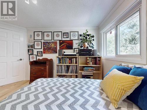 28 Bishop Crescent, Markham (Markham Village), ON - Indoor Photo Showing Bedroom