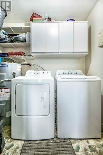 4 Maple Drive, Paradise, NL - Indoor Photo Showing Laundry Room