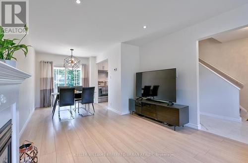 155 Vauxhall Drive, Toronto (Dorset Park), ON - Indoor Photo Showing Living Room