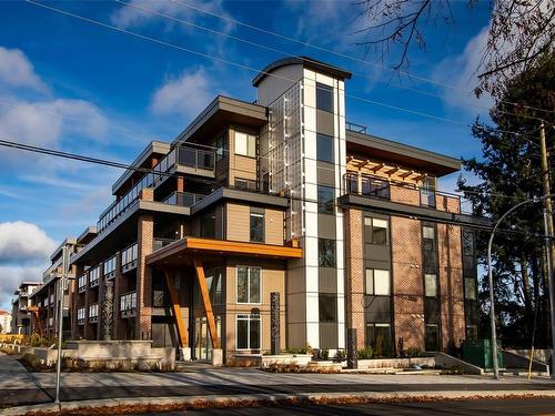 308-147 Haliburton St, Nanaimo, BC - Outdoor With Balcony With Facade