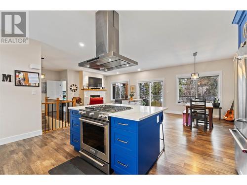 4120 20 Street, Salmon Arm, BC - Indoor Photo Showing Kitchen