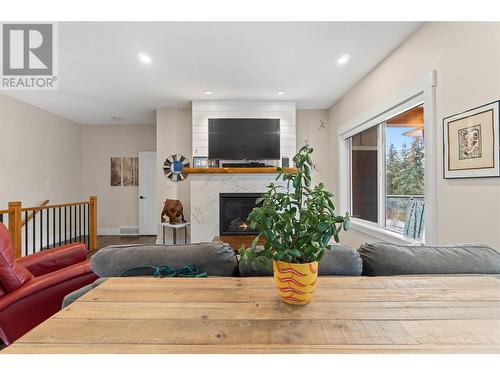 4120 20 Street, Salmon Arm, BC - Indoor Photo Showing Living Room With Fireplace