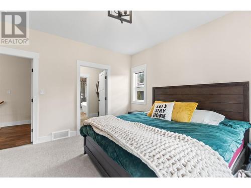 4120 20 Street, Salmon Arm, BC - Indoor Photo Showing Bedroom