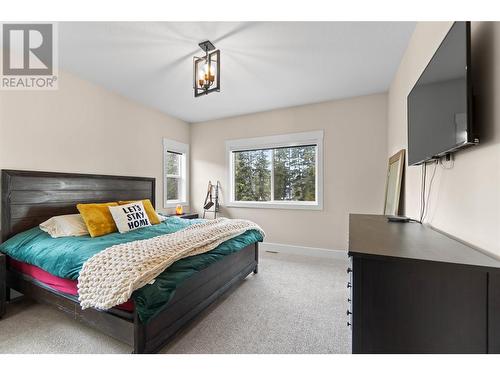 4120 20 Street, Salmon Arm, BC - Indoor Photo Showing Bedroom