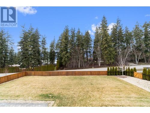 4120 20 Street, Salmon Arm, BC - Outdoor