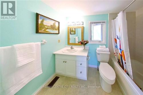 Pictures are from seller, prior to tenant - 9 - 1855 Aldersbrook Road, London, ON - Indoor Photo Showing Bathroom