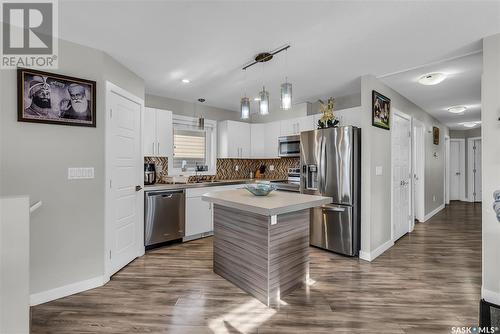 314 Bentley Lane, Saskatoon, SK - Indoor Photo Showing Kitchen With Upgraded Kitchen