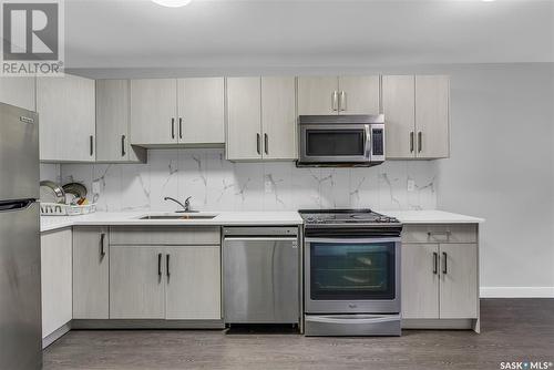 314 Bentley Lane, Saskatoon, SK - Indoor Photo Showing Kitchen