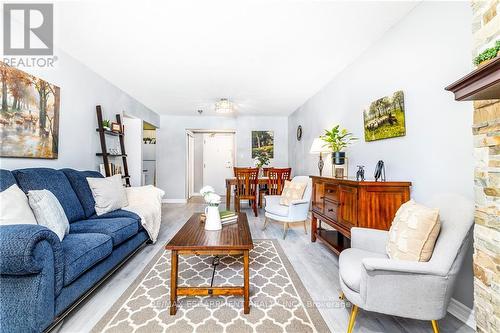 116 - 78 Roehampton Avenue, St. Catharines, ON - Indoor Photo Showing Living Room