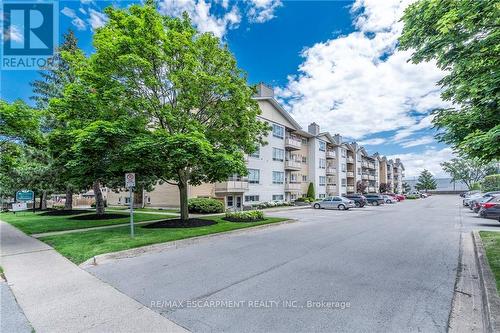 116 - 78 Roehampton Avenue, St. Catharines, ON - Outdoor