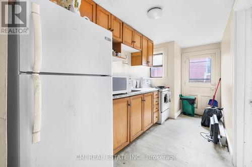 82 Marlborough Street, Brantford, ON - Indoor Photo Showing Kitchen