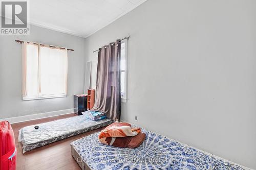 82 Marlborough Street, Brantford, ON - Indoor Photo Showing Bedroom