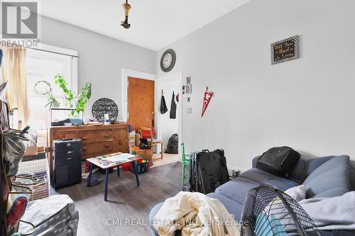 82 Marlborough Street, Brantford, ON - Indoor Photo Showing Living Room