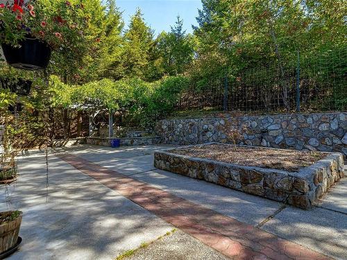 1319 Lands End Rd, North Saanich, BC 