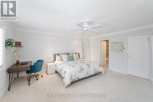 2 - 346 Park Lawn Road, Toronto (Stonegate-Queensway), ON - Indoor Photo Showing Bedroom