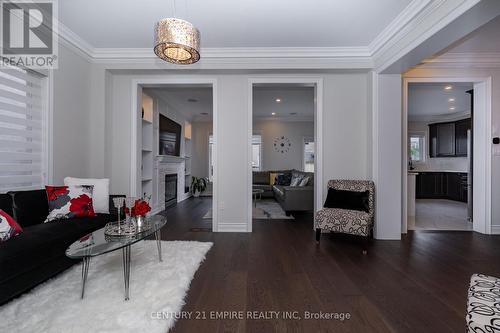 223 Thorndale Road, Brampton (Bram East), ON - Indoor Photo Showing Living Room