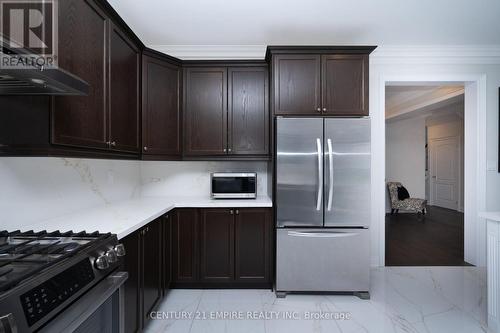 223 Thorndale Road, Brampton (Bram East), ON - Indoor Photo Showing Kitchen