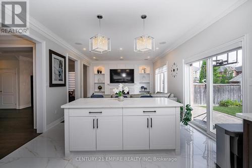 223 Thorndale Road, Brampton (Bram East), ON - Indoor Photo Showing Kitchen