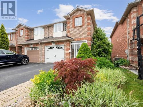 2252 Fairbairn Court, Oakville, ON - Outdoor