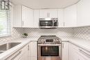 3923 Algonquin Avenue, Innisfil, ON  - Indoor Photo Showing Kitchen 