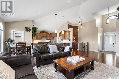 314 Clubhouse Boulevard E, Warman, SK - Indoor Photo Showing Living Room