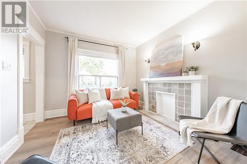 16 Tragina Avenue S, Hamilton, ON - Indoor Photo Showing Living Room With Fireplace