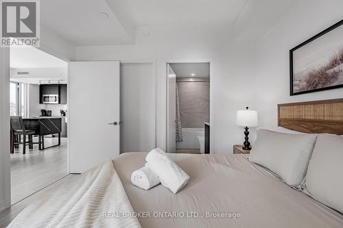 1213 - 270 Dufferin Street, Toronto (South Parkdale), ON - Indoor Photo Showing Bedroom