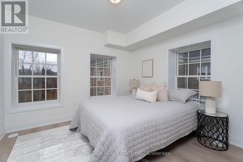 1980 Barber House Lane, Mississauga, ON - Indoor Photo Showing Bedroom