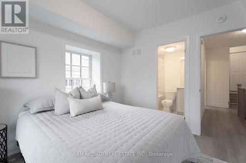 1980 Barber House Lane, Mississauga (Central Erin Mills), ON - Indoor Photo Showing Bedroom