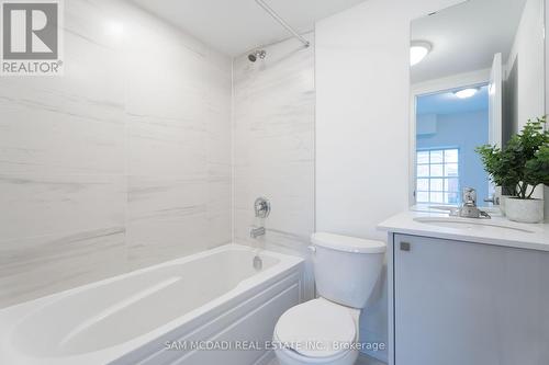 1980 Barber House Lane, Mississauga (Central Erin Mills), ON - Indoor Photo Showing Bathroom