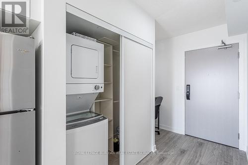 A601 - 3210 Dakota Common, Burlington, ON - Indoor Photo Showing Laundry Room