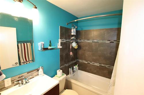 240 Ross Avenue, The Pas, MB - Indoor Photo Showing Bathroom