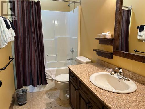 1351 Gerry Sorensen Way Unit# P2-D, Kimberley, BC - Indoor Photo Showing Bathroom