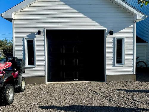 Garage - 1232 Rue Du Canot, Havre-Saint-Pierre, QC - Outdoor With Exterior