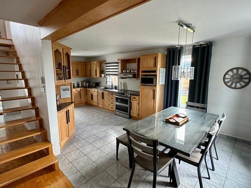 Dining room - 1232 Rue Du Canot, Havre-Saint-Pierre, QC - Indoor Photo Showing Dining Room