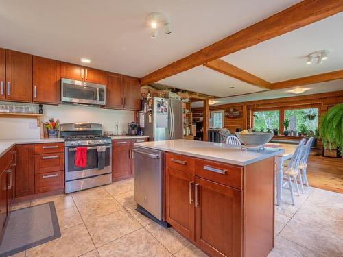 4373 Clearwater Valley Road, Clearwater, BC - Indoor Photo Showing Kitchen