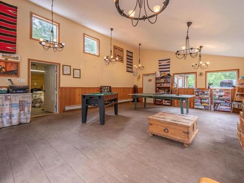 4373 Clearwater Valley Road, Clearwater, BC - Indoor