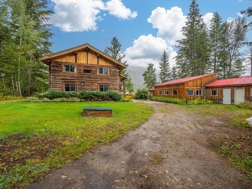 4373 Clearwater Valley Road, Clearwater, BC - Outdoor