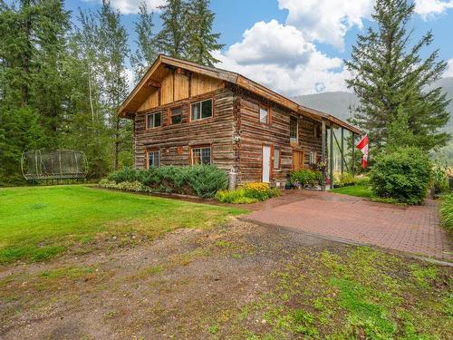 4373 Clearwater Valley Road, Clearwater, BC - Outdoor