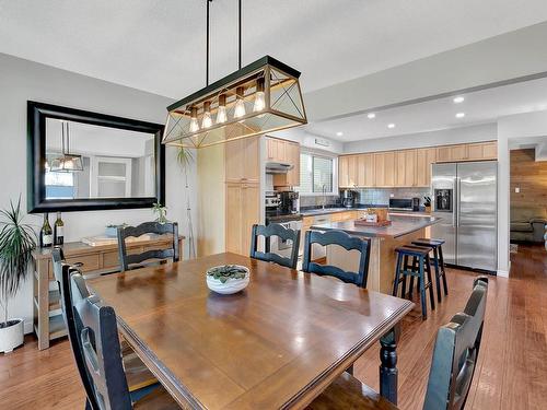 2581 Big Nickel Place, Kamloops, BC - Indoor Photo Showing Dining Room