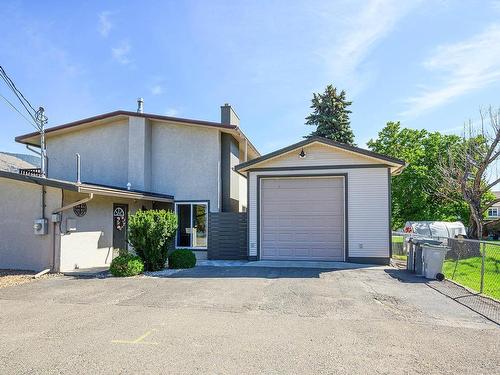 2581 Big Nickel Place, Kamloops, BC - Outdoor