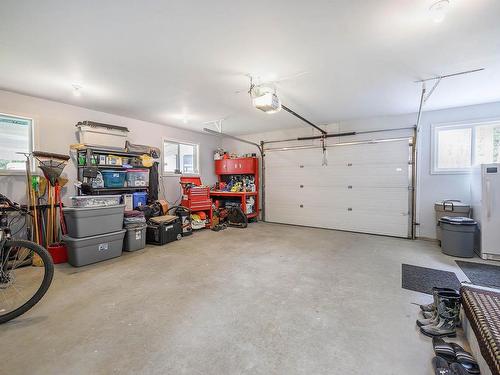 106E N. Thompson Highway E, Clearwater, BC - Indoor Photo Showing Garage